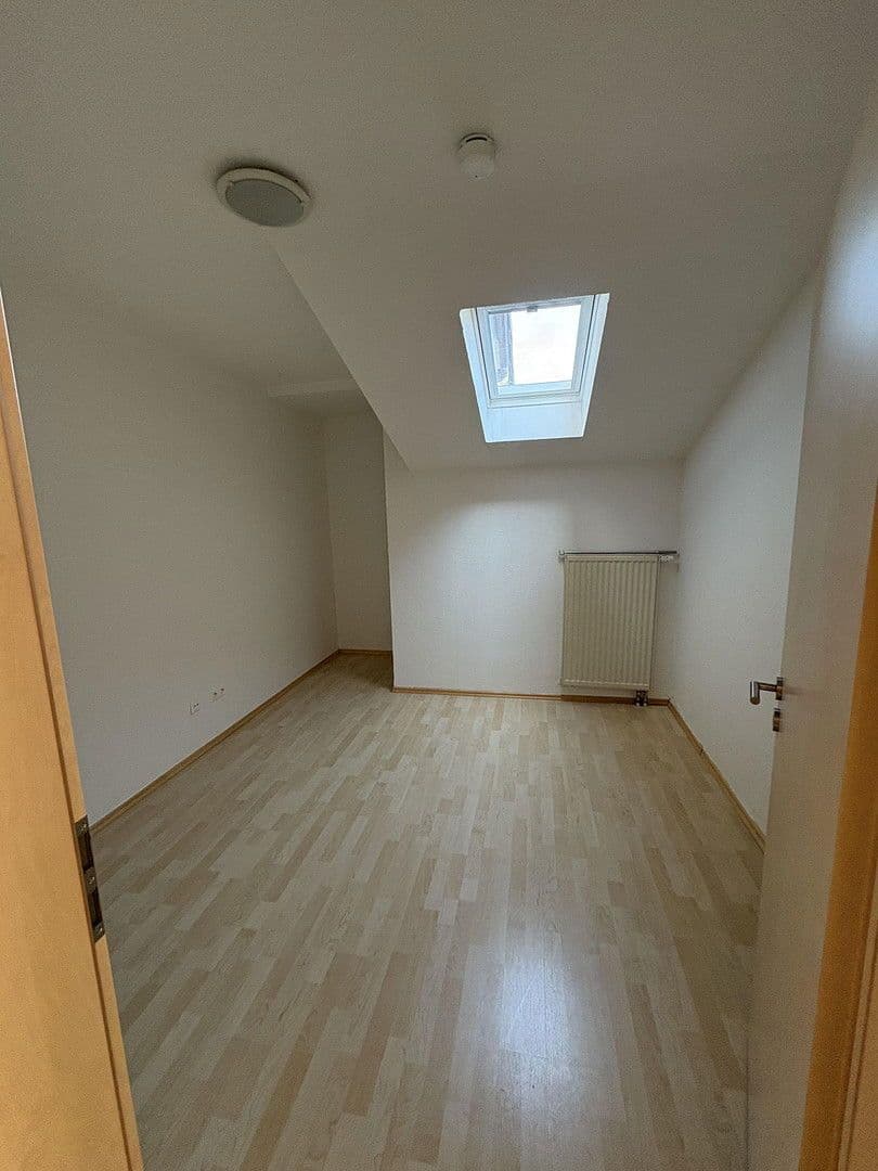 4 bedroom with open-plan kitchen flat for sale, 128 m², Ramstein-Miesenbach, Rhineland-Palatinate 4 bedroom with open-plan kitchen flat for sale, 128 m², Ramstein-Miesenbach, Rhineland-Palatinate