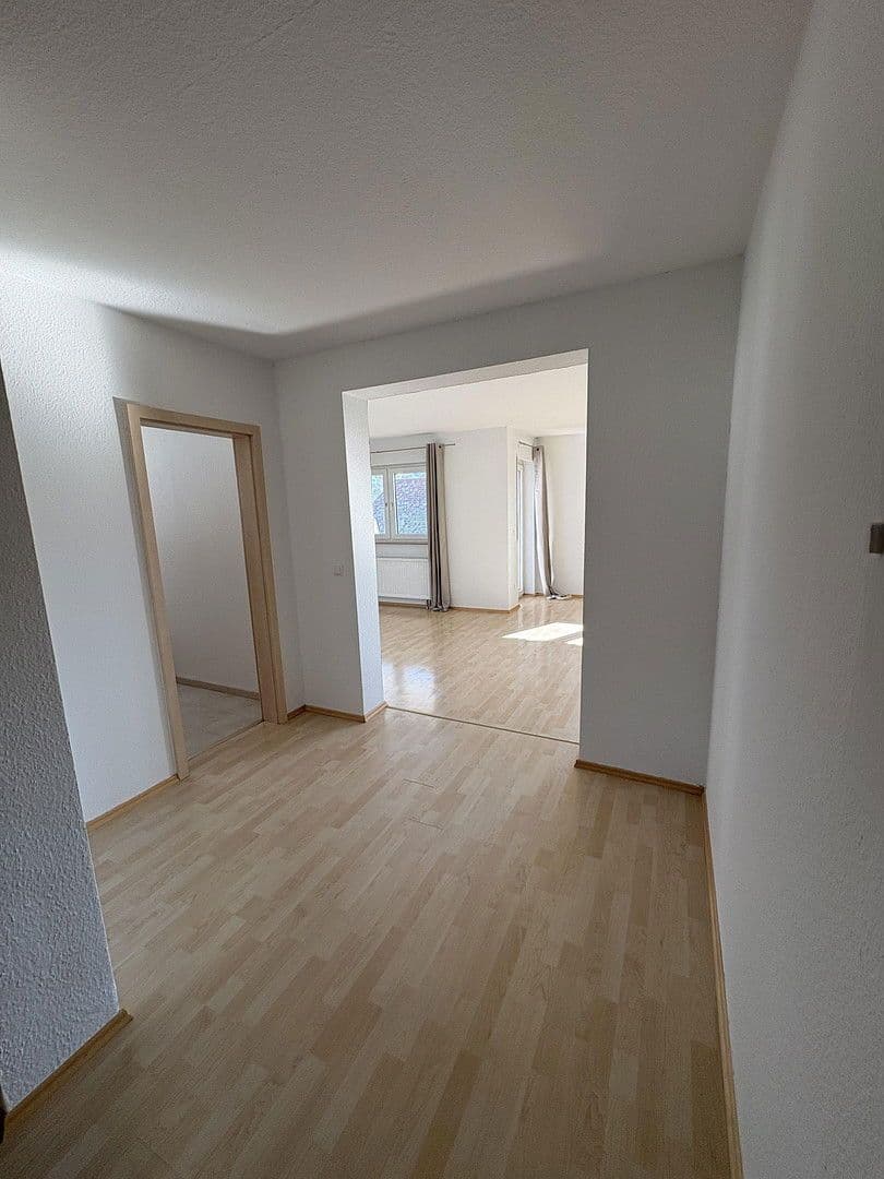 4 bedroom with open-plan kitchen flat for sale, 128 m², Ramstein-Miesenbach, Rhineland-Palatinate 4 bedroom with open-plan kitchen flat for sale, 128 m², Ramstein-Miesenbach, Rhineland-Palatinate