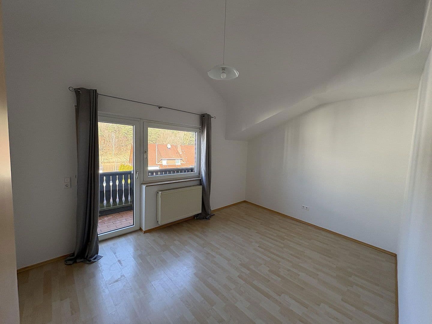 4 bedroom with open-plan kitchen flat for sale, 128 m², Ramstein-Miesenbach, Rhineland-Palatinate 4 bedroom with open-plan kitchen flat for sale, 128 m², Ramstein-Miesenbach, Rhineland-Palatinate
