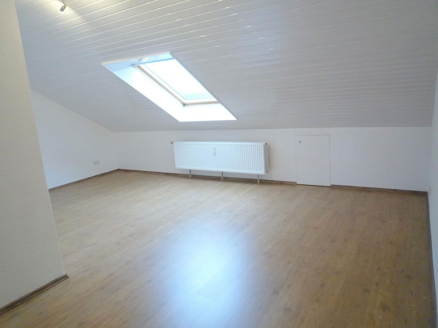 Studio flat for sale, 35 m², Lochnerstraße 11, Ratingen, North Rhine-Westphalia Studio flat for sale, 35 m², Lochnerstraße 11, Ratingen, North Rhine-Westphalia