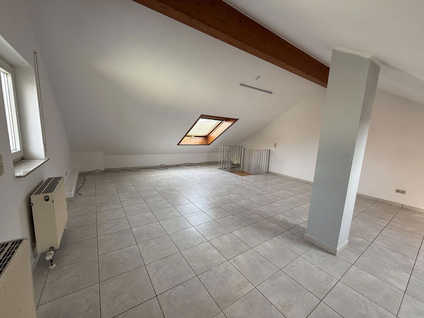 3 bedroom flat to rent, 95 m², Cleebronn, Baden-Württemberg 3 bedroom flat to rent, 95 m², Cleebronn, Baden-Württemberg