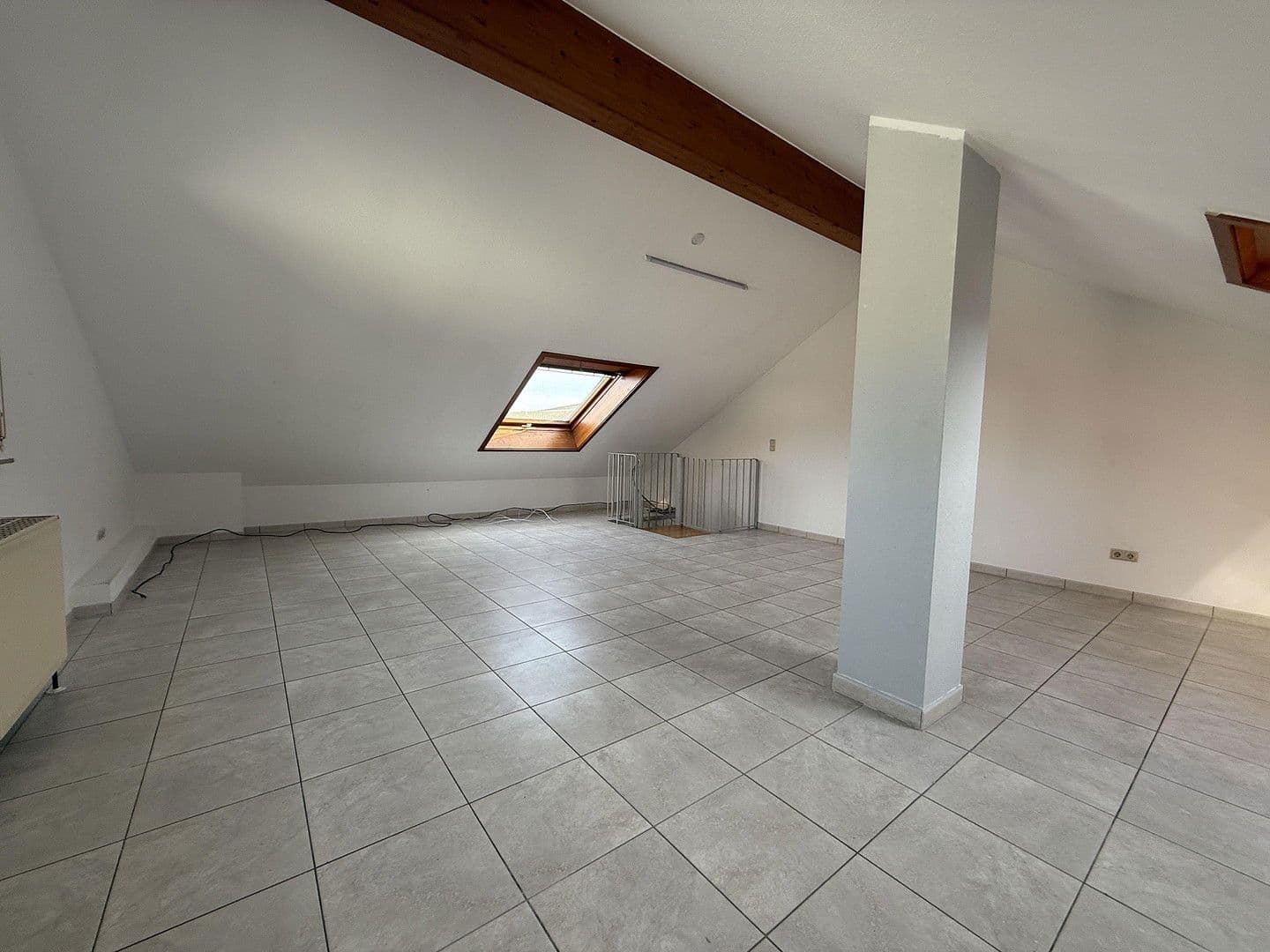 3 bedroom flat to rent, 95 m², Cleebronn, Baden-Württemberg 3 bedroom flat to rent, 95 m², Cleebronn, Baden-Württemberg