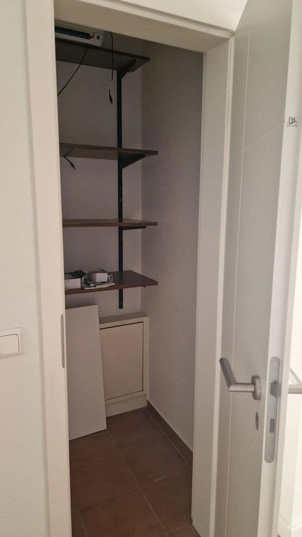 2 bedroom with open-plan kitchen flat for sale, 90 m², Bruchköbel, Hesse 2 bedroom with open-plan kitchen flat for sale, 90 m², Bruchköbel, Hesse