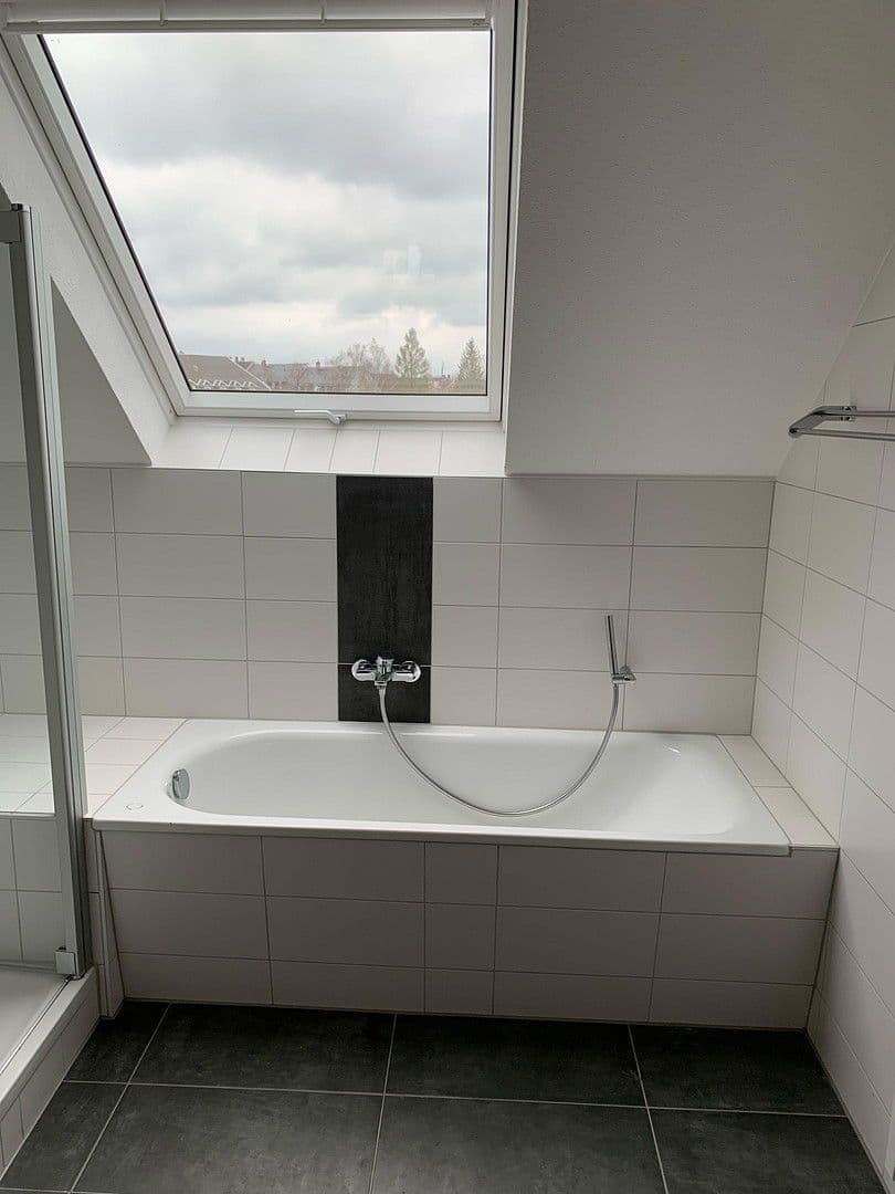 3 bedroom flat to rent, 110 m², Casparistraße 4, Chemnitz, Saxony 3 bedroom flat to rent, 110 m², Casparistraße 4, Chemnitz, Saxony