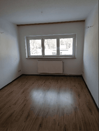2 bedroom with open-plan kitchen flat to rent, 109 m², Gröditz, Saxony 2 bedroom with open-plan kitchen flat to rent, 109 m², Gröditz, Saxony