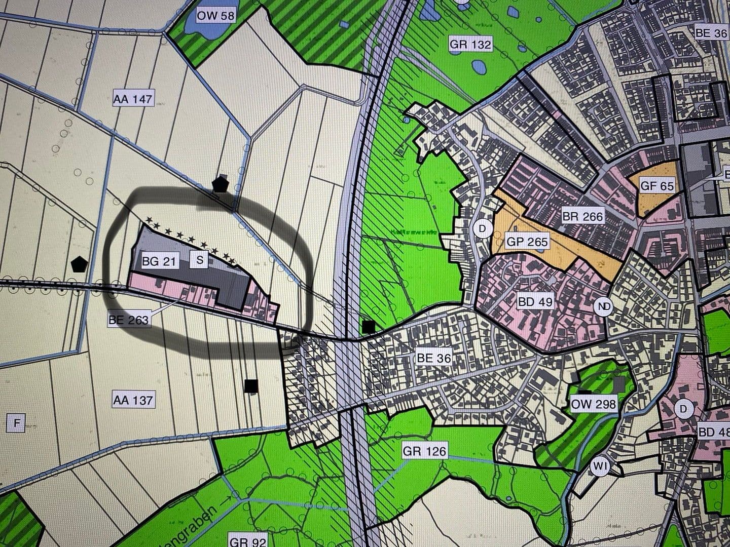 plot to rent, 42,000 m², Langenhagen, Lower Saxony plot to rent, 42,000 m², Langenhagen, Lower Saxony