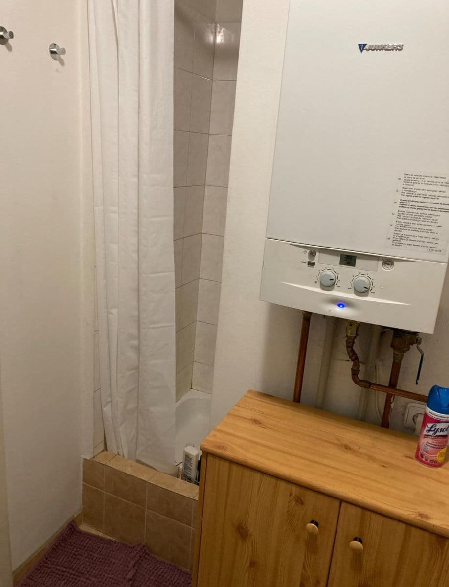 Studio flat to rent, 30 m², Na Jezerce, Prague, Prague Studio flat to rent, 30 m², Na Jezerce, Prague, Prague