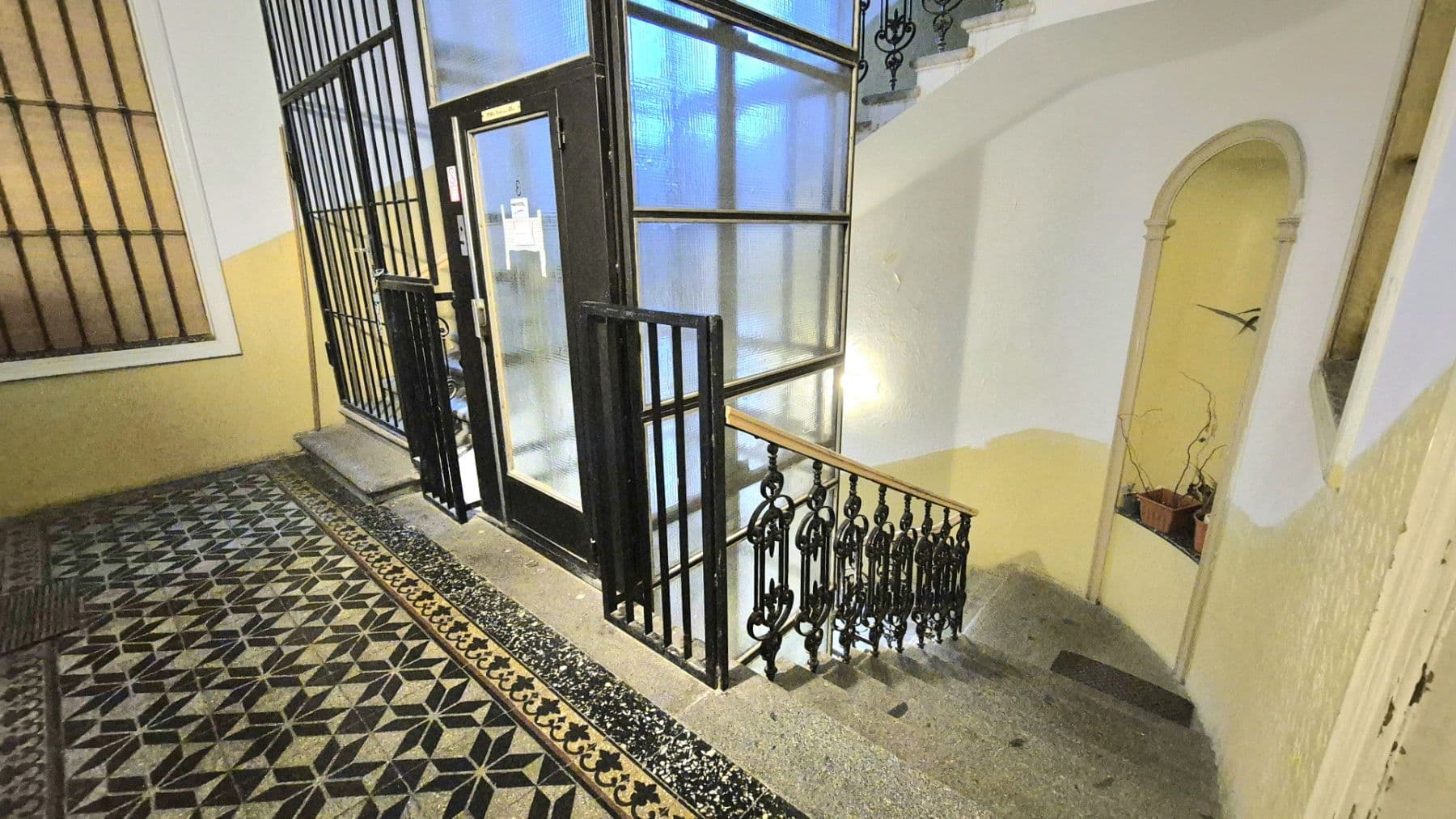 1 bedroom with open-plan kitchen flat to rent, 55 m², Bolzanova, Prague, Prague 1 bedroom with open-plan kitchen flat to rent, 55 m², Bolzanova, Prague, Prague