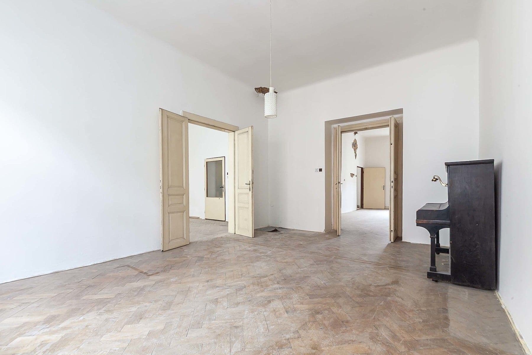 3 bedroom with open-plan kitchen flat for sale, 115 m², Varšavská, Prague, Prague 3 bedroom with open-plan kitchen flat for sale, 115 m², Varšavská, Prague, Prague