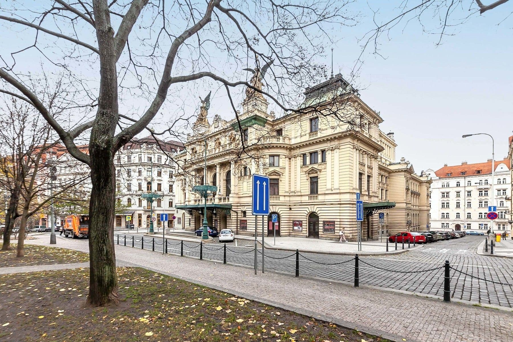 3 bedroom with open-plan kitchen flat for sale, 115 m², Varšavská, Prague, Prague 3 bedroom with open-plan kitchen flat for sale, 115 m², Varšavská, Prague, Prague