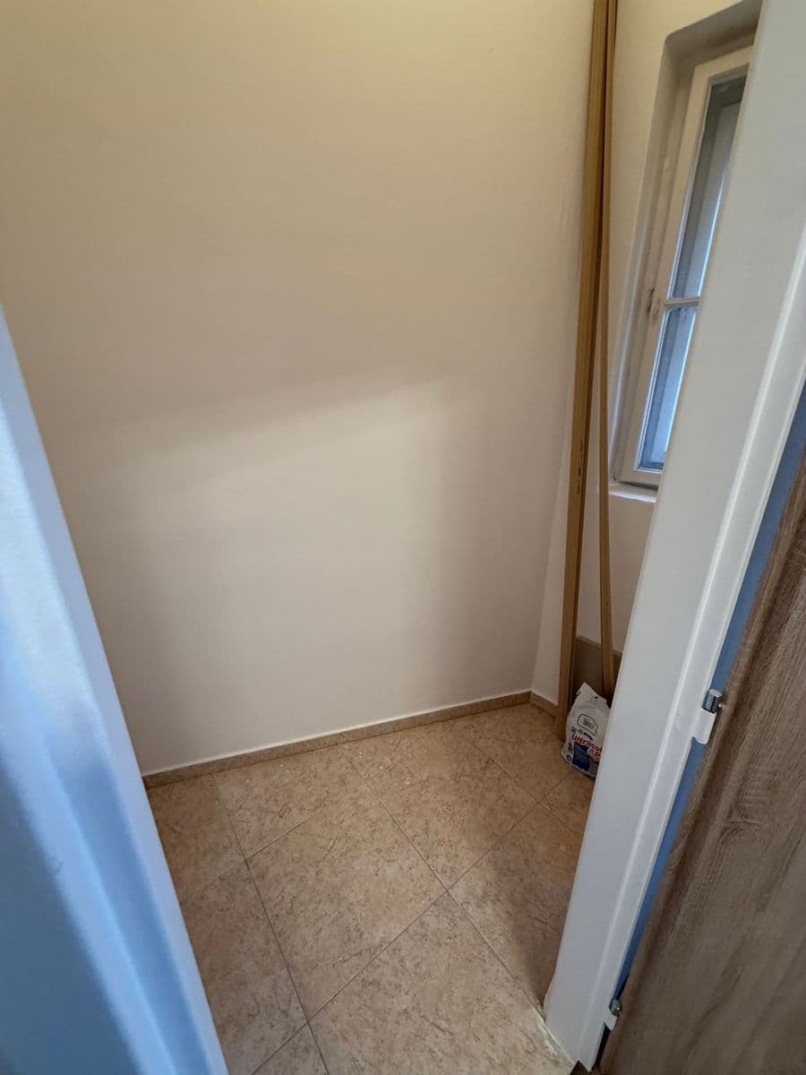 3 bedroom flat to rent, 86 m², Seifertova, Prague, Prague 3 bedroom flat to rent, 86 m², Seifertova, Prague, Prague