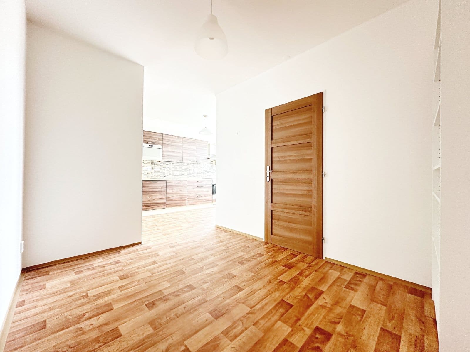 1 bedroom with open-plan kitchen flat to rent, 38 m², Nevanova, Prague, Prague 1 bedroom with open-plan kitchen flat to rent, 38 m², Nevanova, Prague, Prague