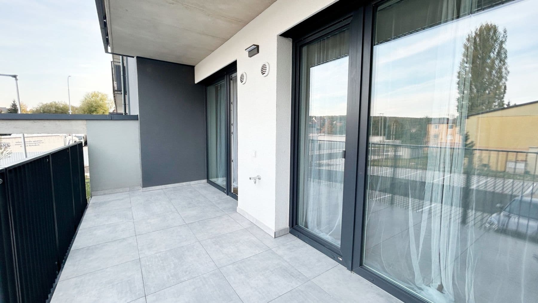 1 bedroom with open-plan kitchen flat to rent, 49 m², Ke křížku, Kladno, Středočeský Region 1 bedroom with open-plan kitchen flat to rent, 49 m², Ke křížku, Kladno, Středočeský Region