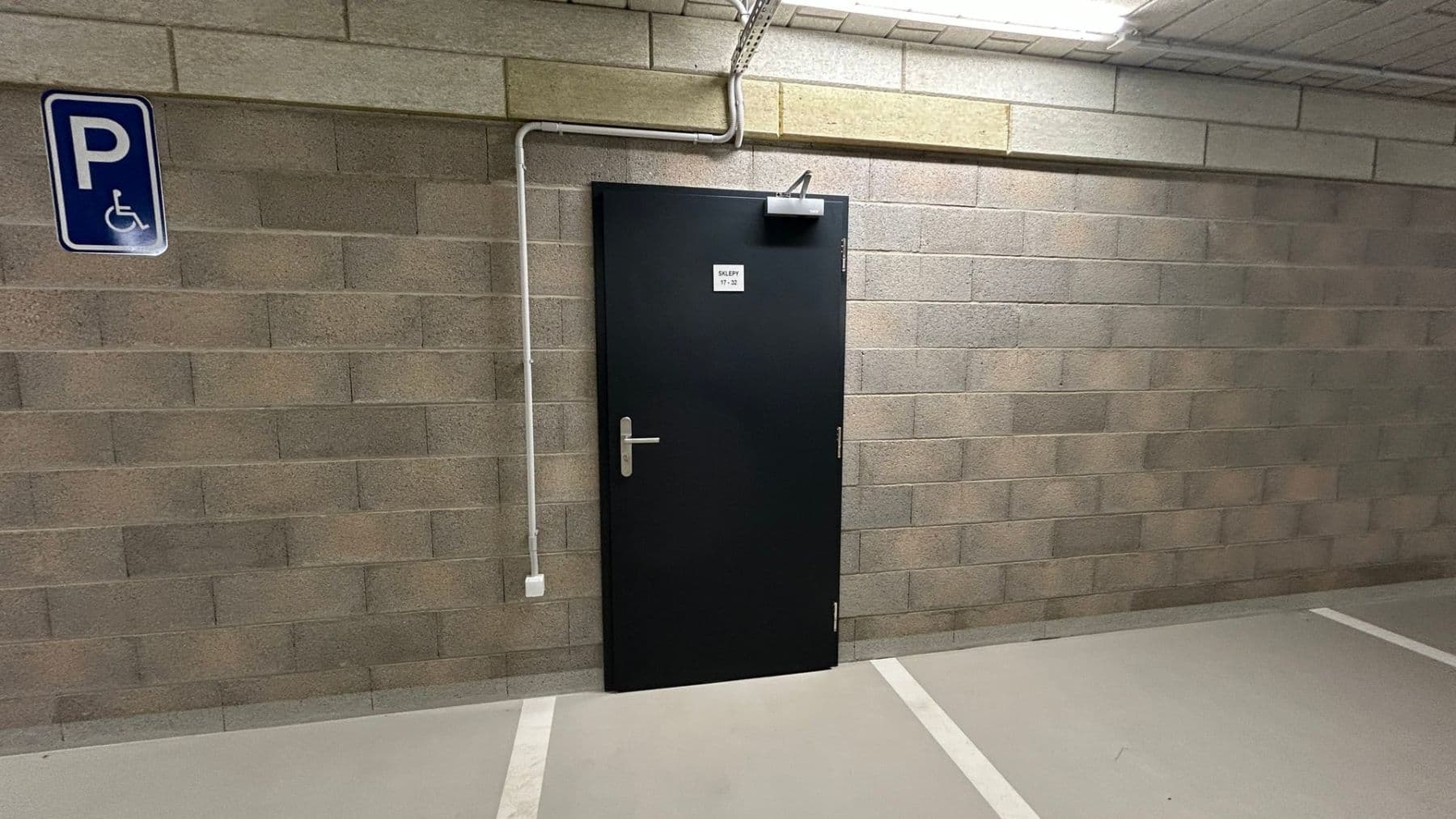 1 bedroom with open-plan kitchen flat to rent, 49 m², Ke křížku, Kladno, Středočeský Region 1 bedroom with open-plan kitchen flat to rent, 49 m², Ke křížku, Kladno, Středočeský Region