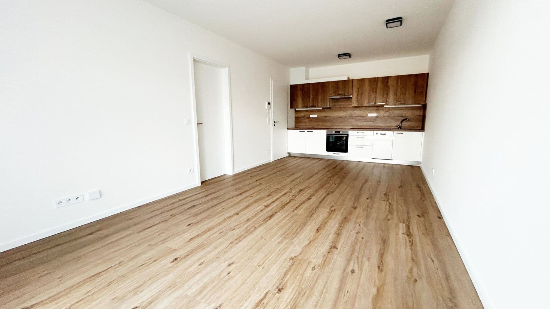 1 bedroom with open-plan kitchen flat to rent, 49 m², Ke křížku, Kladno, Středočeský Region 1 bedroom with open-plan kitchen flat to rent, 49 m², Ke křížku, Kladno, Středočeský Region