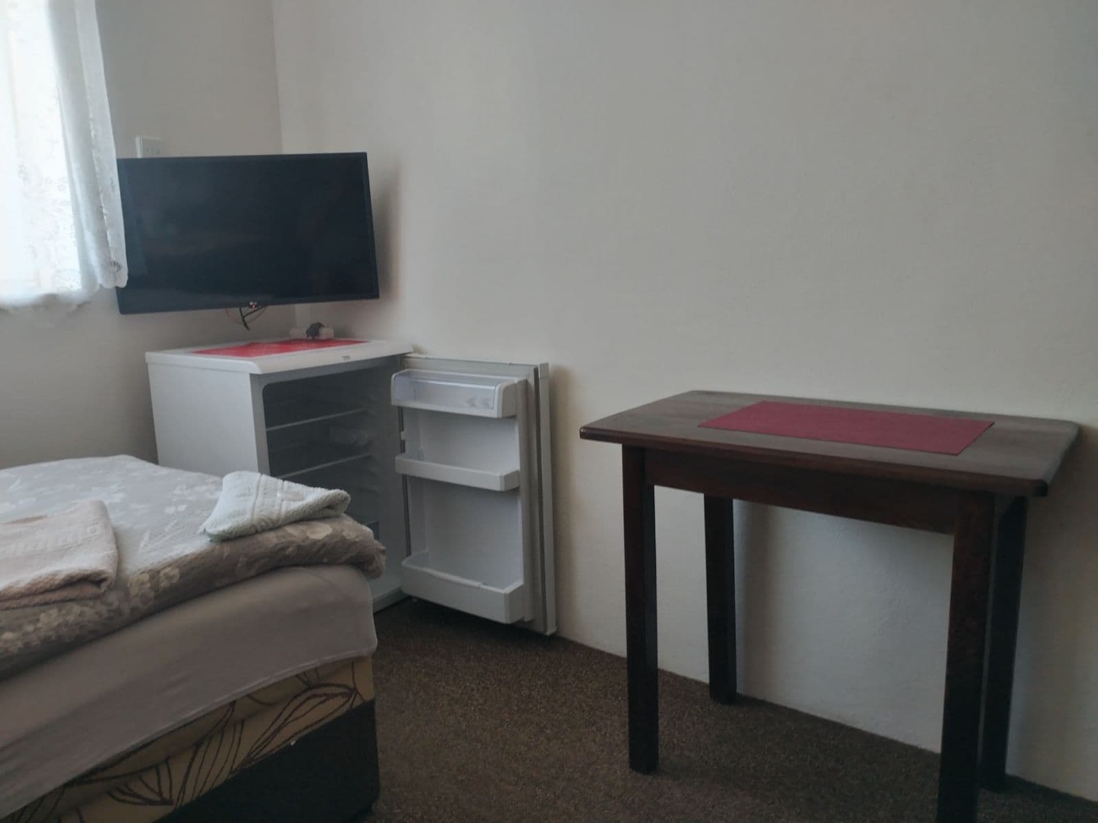 Small studio flat to rent, 17 m², Ústecká, Prague, Prague Small studio flat to rent, 17 m², Ústecká, Prague, Prague