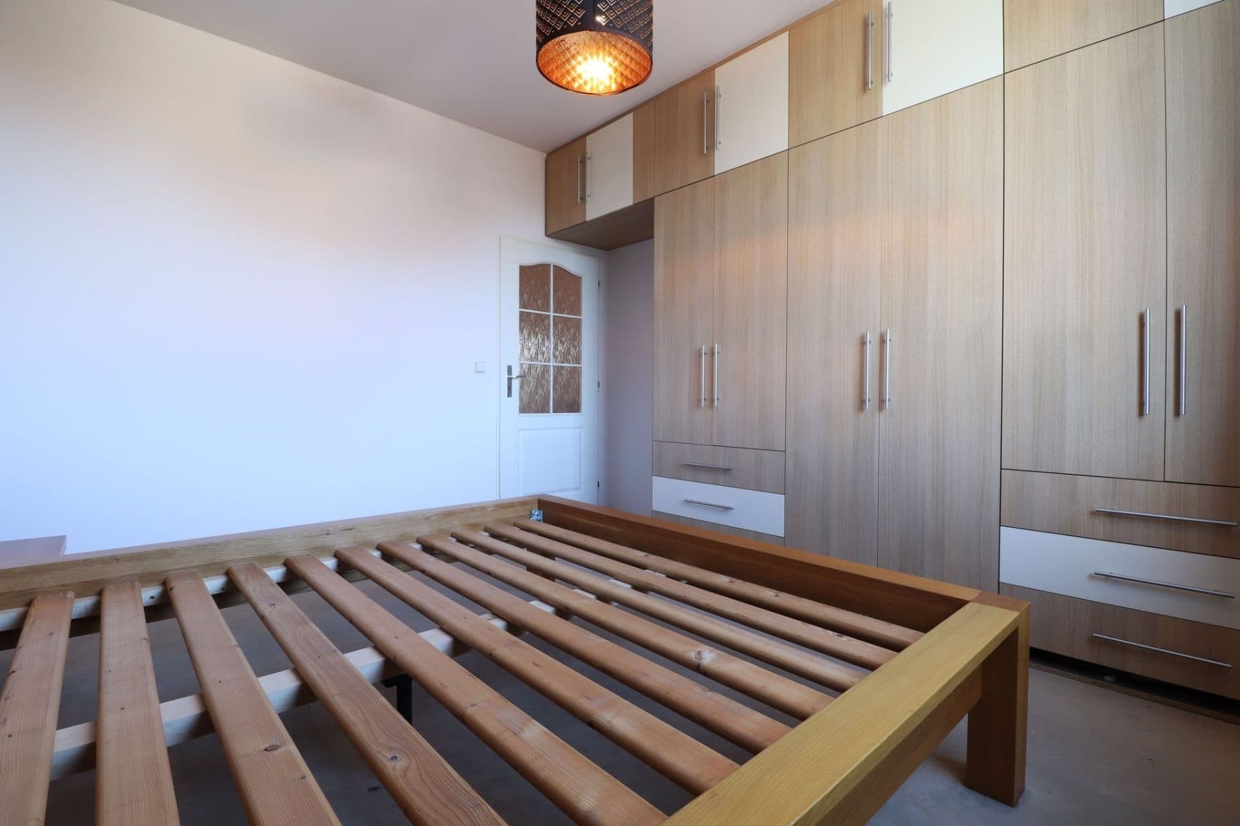 2 bedroom with open-plan kitchen flat to rent, 76 m², Pastevců, Prague, Prague 2 bedroom with open-plan kitchen flat to rent, 76 m², Pastevců, Prague, Prague