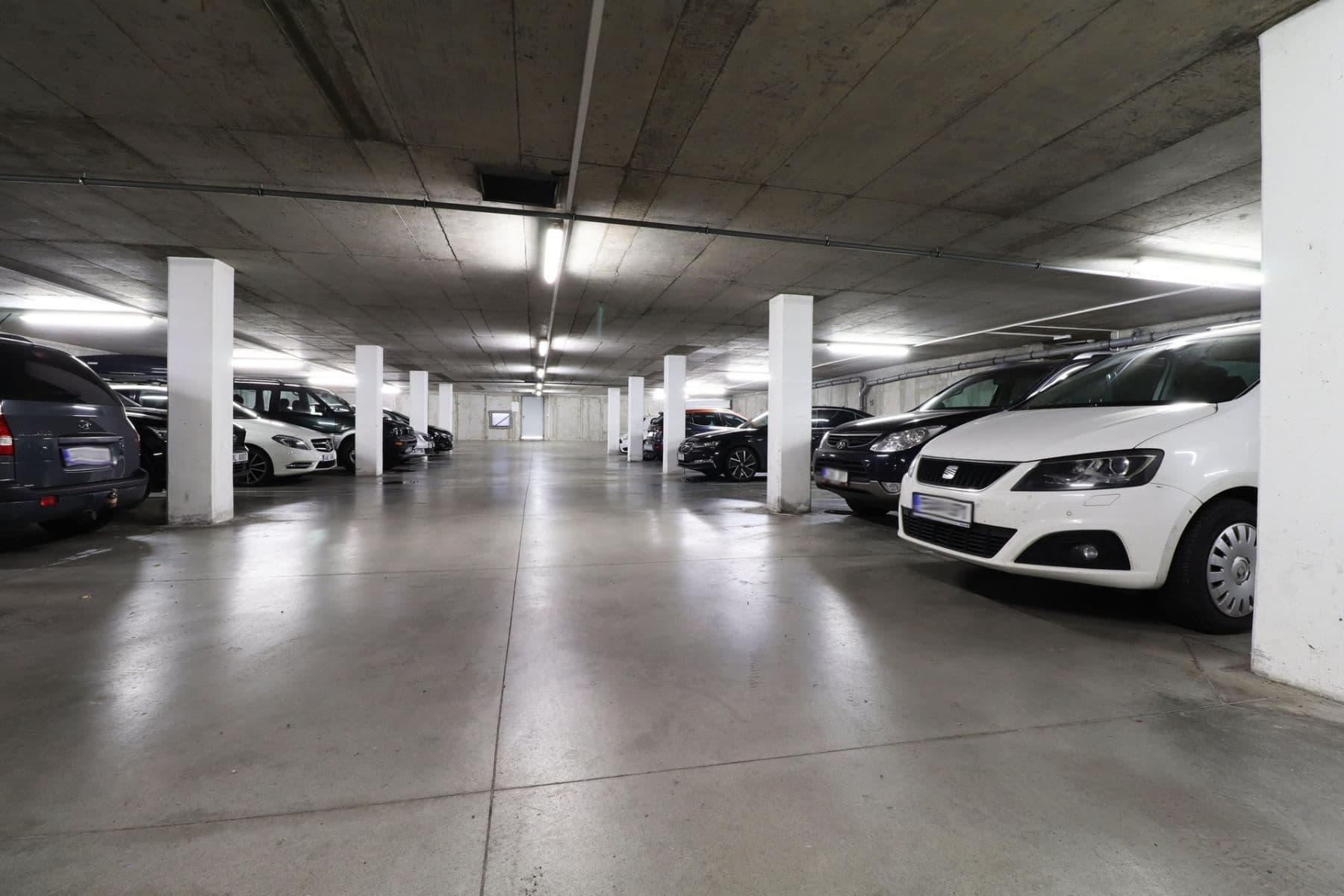 2 bedroom with open-plan kitchen flat to rent, 76 m², Pastevců, Prague, Prague 2 bedroom with open-plan kitchen flat to rent, 76 m², Pastevců, Prague, Prague