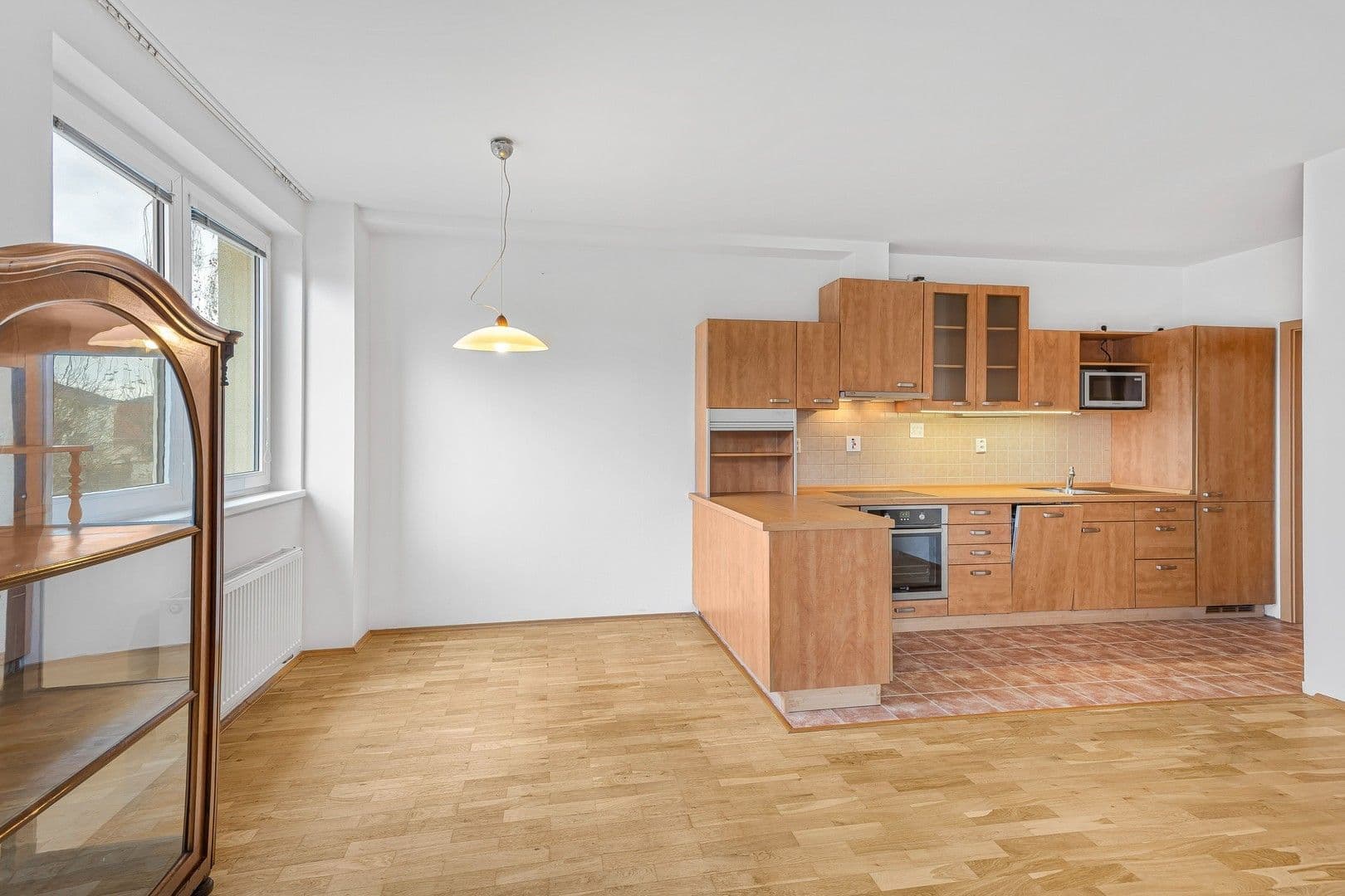 2 bedroom with open-plan kitchen flat to rent, 69 m², Josefa Kočího, Prague, Prague 2 bedroom with open-plan kitchen flat to rent, 69 m², Josefa Kočího, Prague, Prague