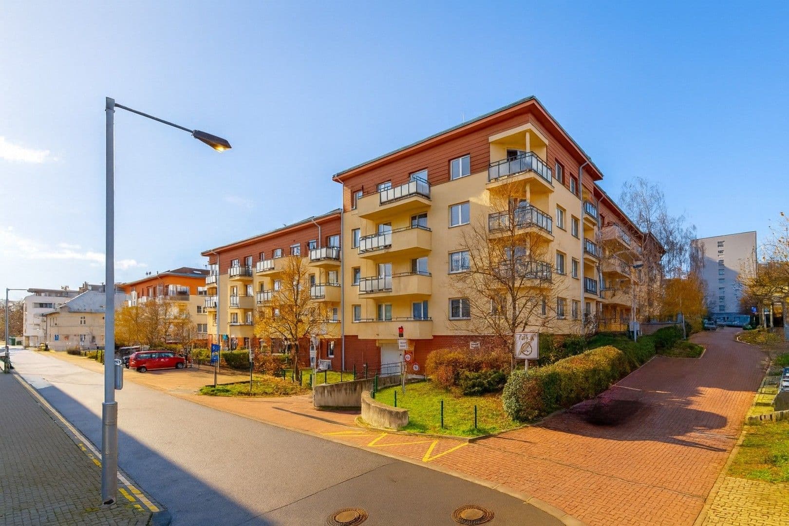 2 bedroom with open-plan kitchen flat to rent, 69 m², Josefa Kočího, Prague, Prague 2 bedroom with open-plan kitchen flat to rent, 69 m², Josefa Kočího, Prague, Prague