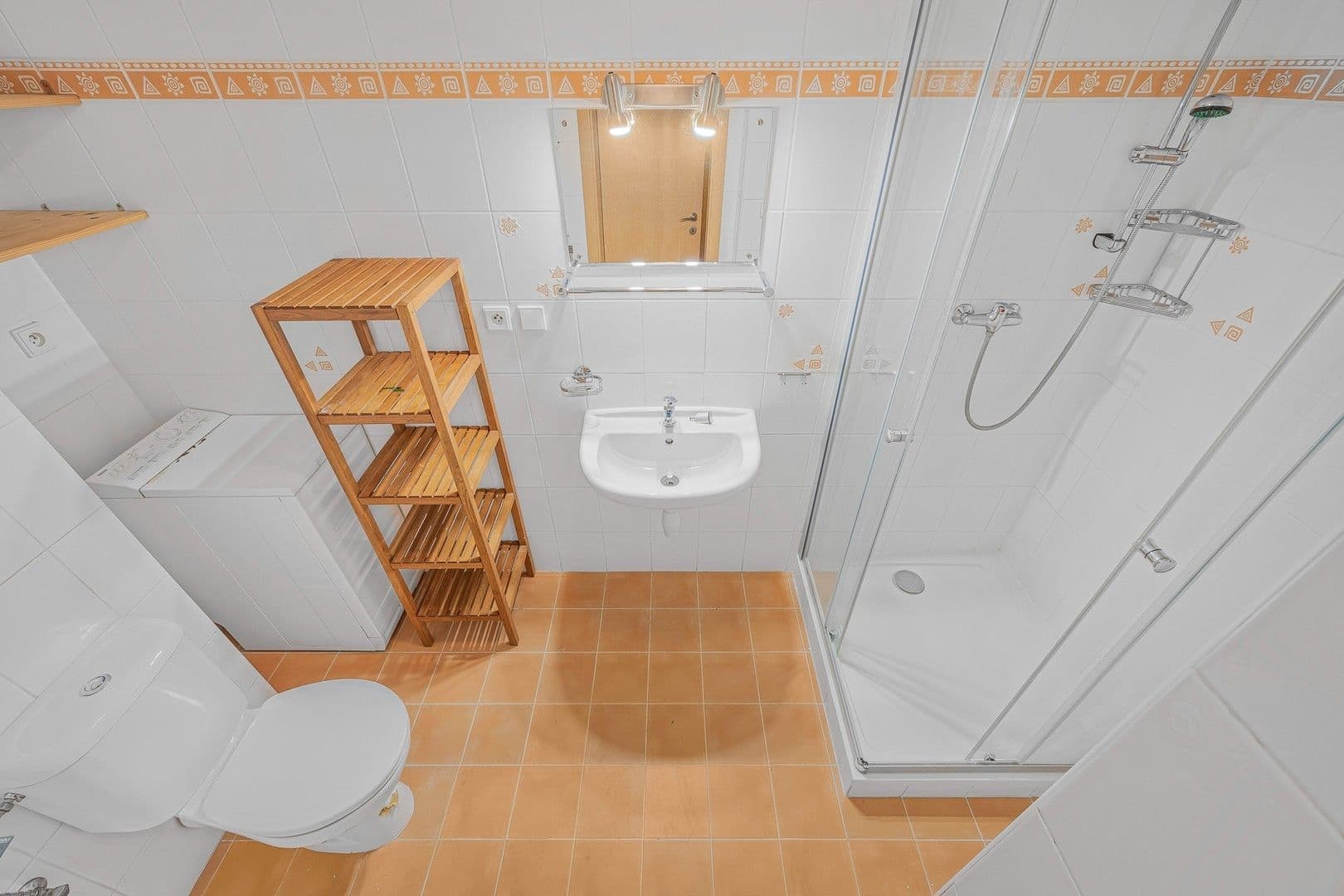 2 bedroom with open-plan kitchen flat to rent, 69 m², Josefa Kočího, Prague, Prague 2 bedroom with open-plan kitchen flat to rent, 69 m², Josefa Kočího, Prague, Prague