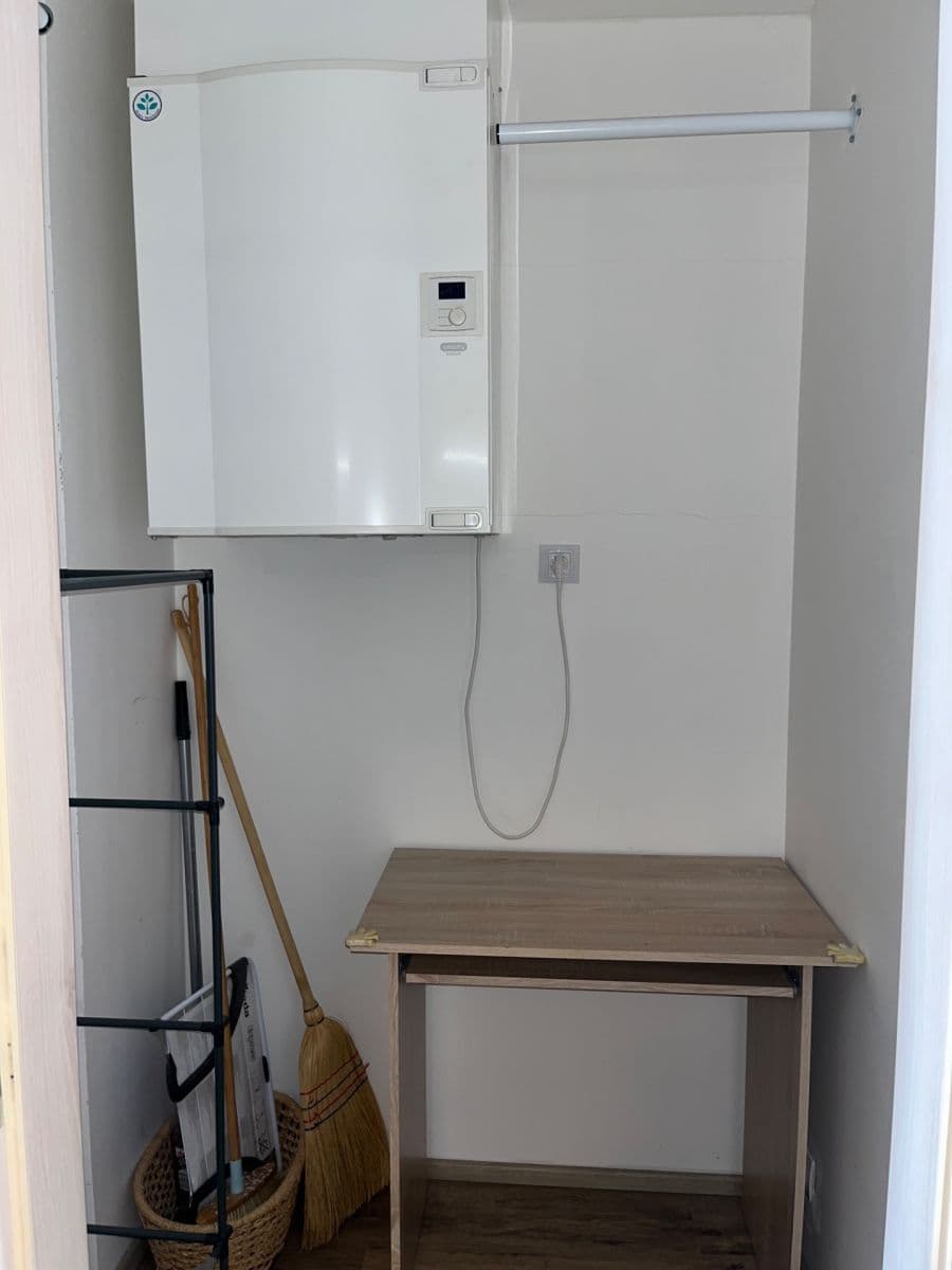 2 bedroom with open-plan kitchen flat to rent, 76 m², Bolevecká, Prague, Prague 2 bedroom with open-plan kitchen flat to rent, 76 m², Bolevecká, Prague, Prague