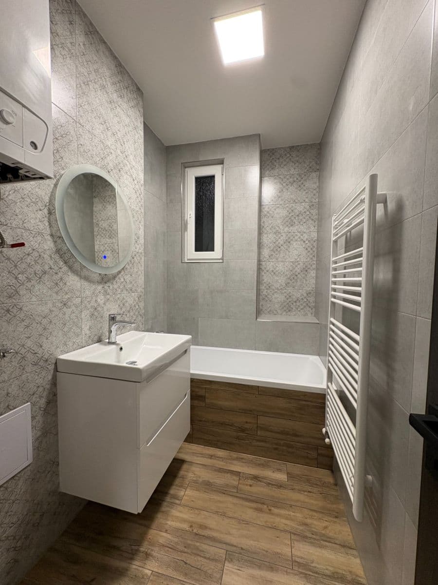 2 bedroom with open-plan kitchen flat for sale, 74 m², Charkovská, Olomouc, Olomoucký Region 2 bedroom with open-plan kitchen flat for sale, 74 m², Charkovská, Olomouc, Olomoucký Region