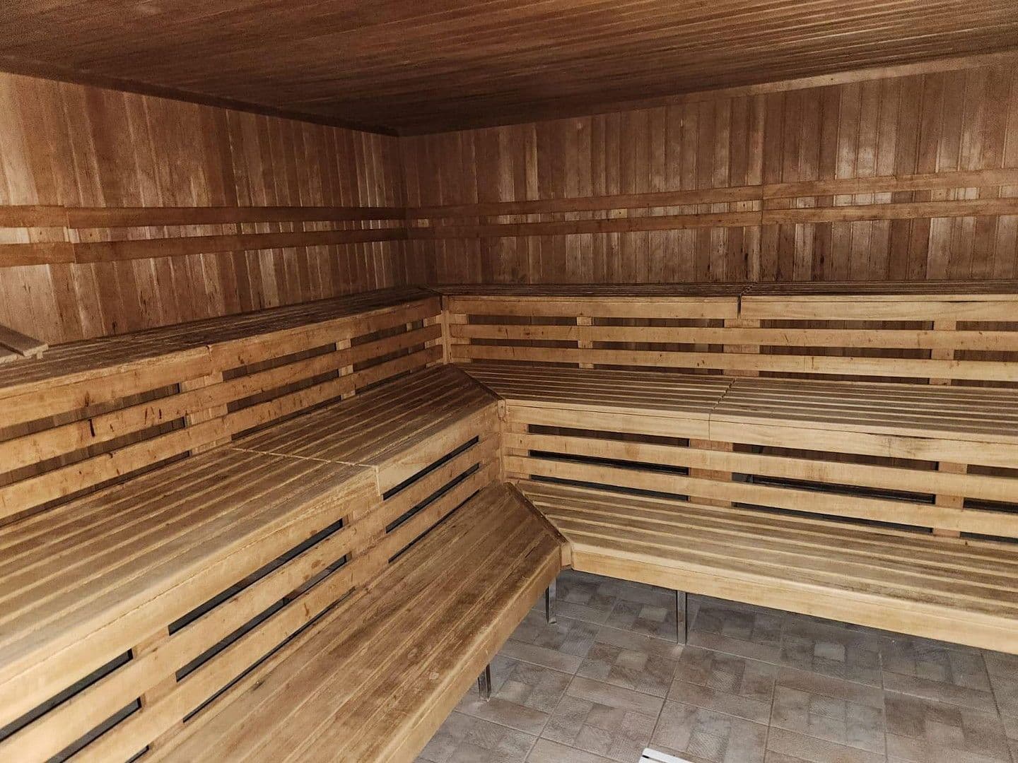 recreational property to rent, 5,000 m², Gützer Straße 16, Halle, Saxony-Anhalt recreational property to rent, 5,000 m², Gützer Straße 16, Halle, Saxony-Anhalt