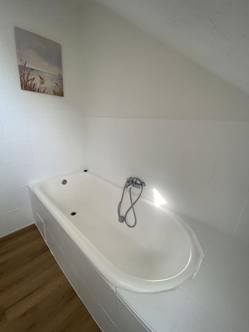 2 bedroom with open-plan kitchen flat to rent, 100 m², Erlesmühle 1, Großheirath, Bavaria 2 bedroom with open-plan kitchen flat to rent, 100 m², Erlesmühle 1, Großheirath, Bavaria