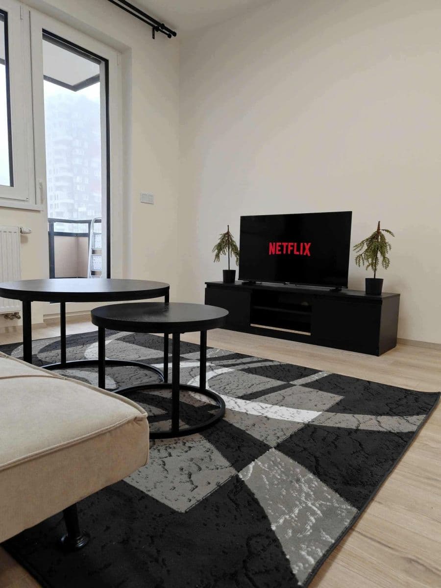 flat to rent, 73 m², Miloše Havla, Prague, Prague flat to rent, 73 m², Miloše Havla, Prague, Prague