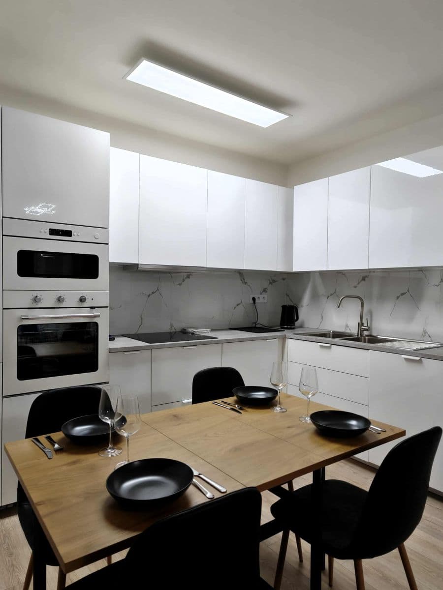 flat to rent, 73 m², Miloše Havla, Prague, Prague flat to rent, 73 m², Miloše Havla, Prague, Prague