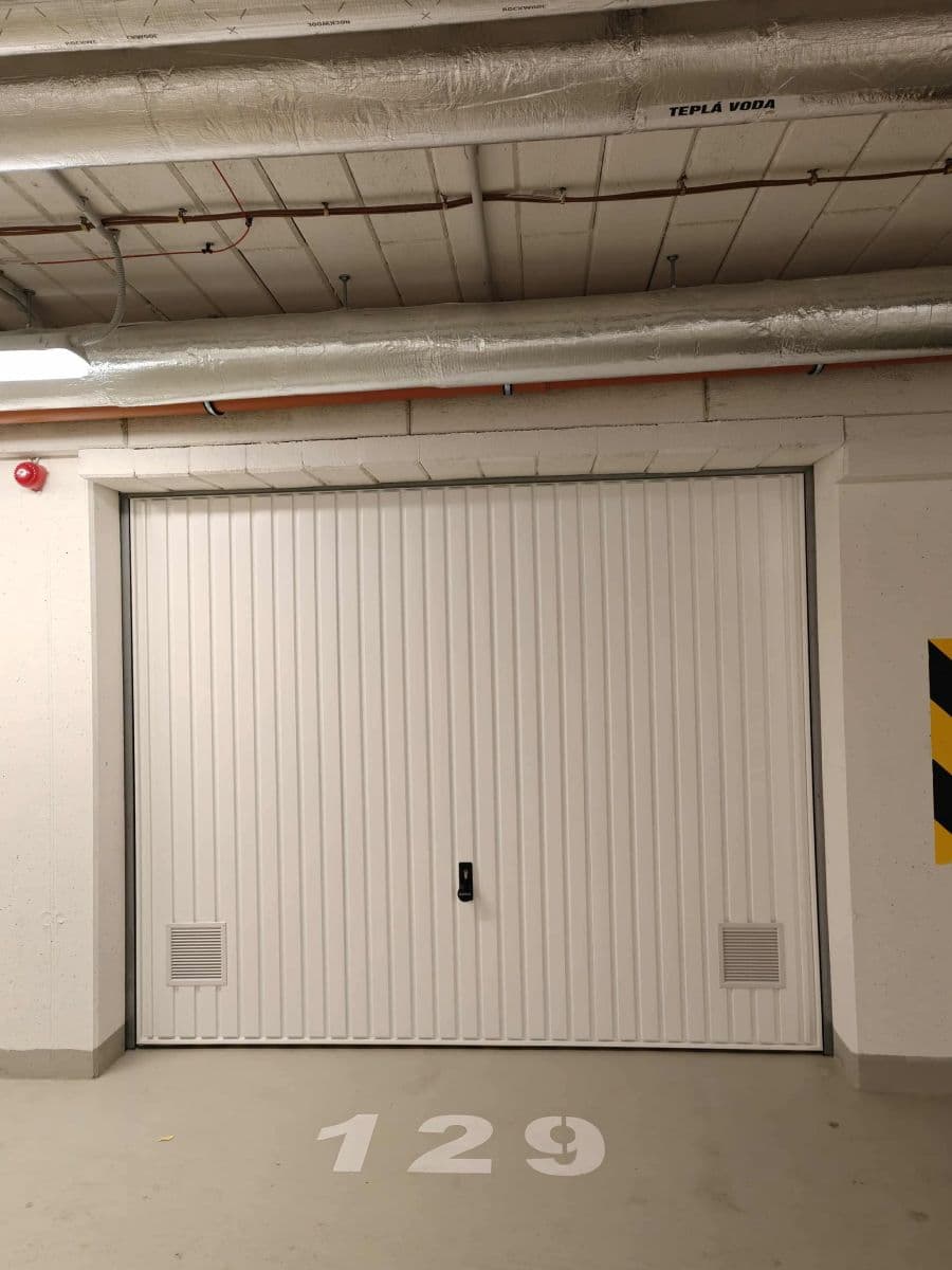 flat to rent, 77 m², Miloše Havla, Prague, Prague flat to rent, 77 m², Miloše Havla, Prague, Prague