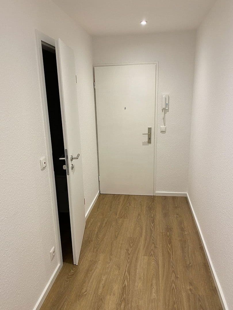 2 bedroom flat to rent, 76 m², Hessenring 6, Wiesbaden-Nordenstadt, Hesse 2 bedroom flat to rent, 76 m², Hessenring 6, Wiesbaden-Nordenstadt, Hesse