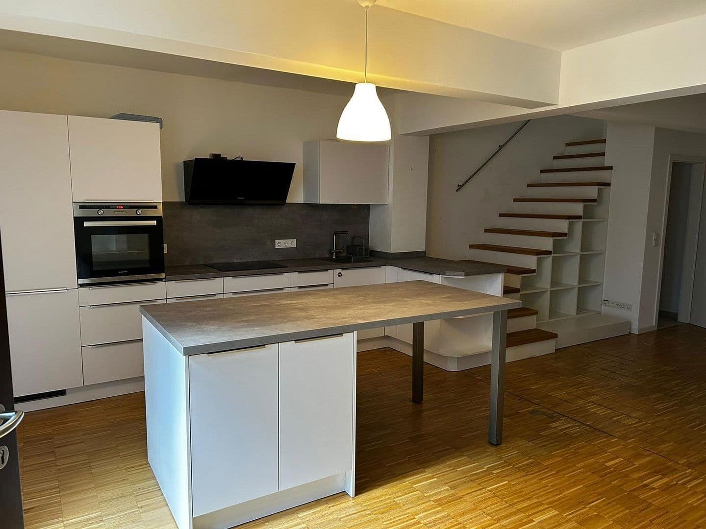 house for sale, 1,063 m², Bagelstraße 104, Düsseldorf, North Rhine-Westphalia house for sale, 1,063 m², Bagelstraße 104, Düsseldorf, North Rhine-Westphalia