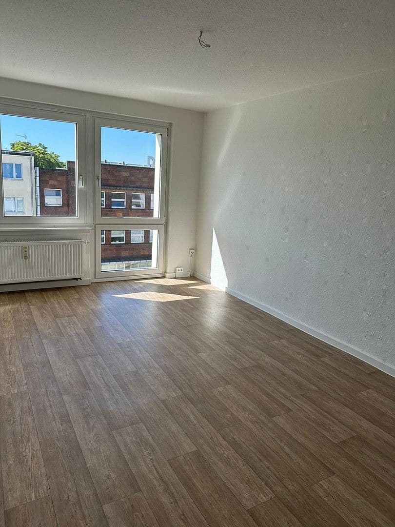 3 bedroom flat to rent, 58 m², Askanische Straße 104, Dessau-Roßlau, Saxony-Anhalt 3 bedroom flat to rent, 58 m², Askanische Straße 104, Dessau-Roßlau, Saxony-Anhalt