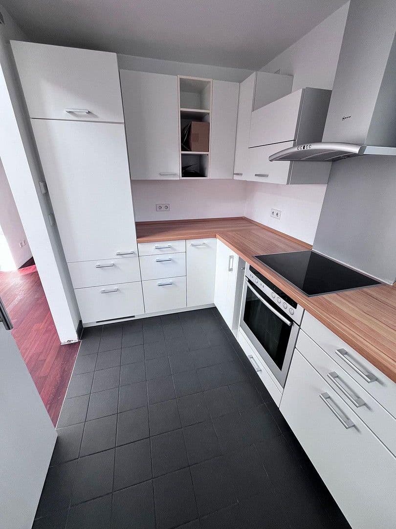 5 bedroom flat to rent, 136 m², Weinstadt, Baden-Württemberg 5 bedroom flat to rent, 136 m², Weinstadt, Baden-Württemberg