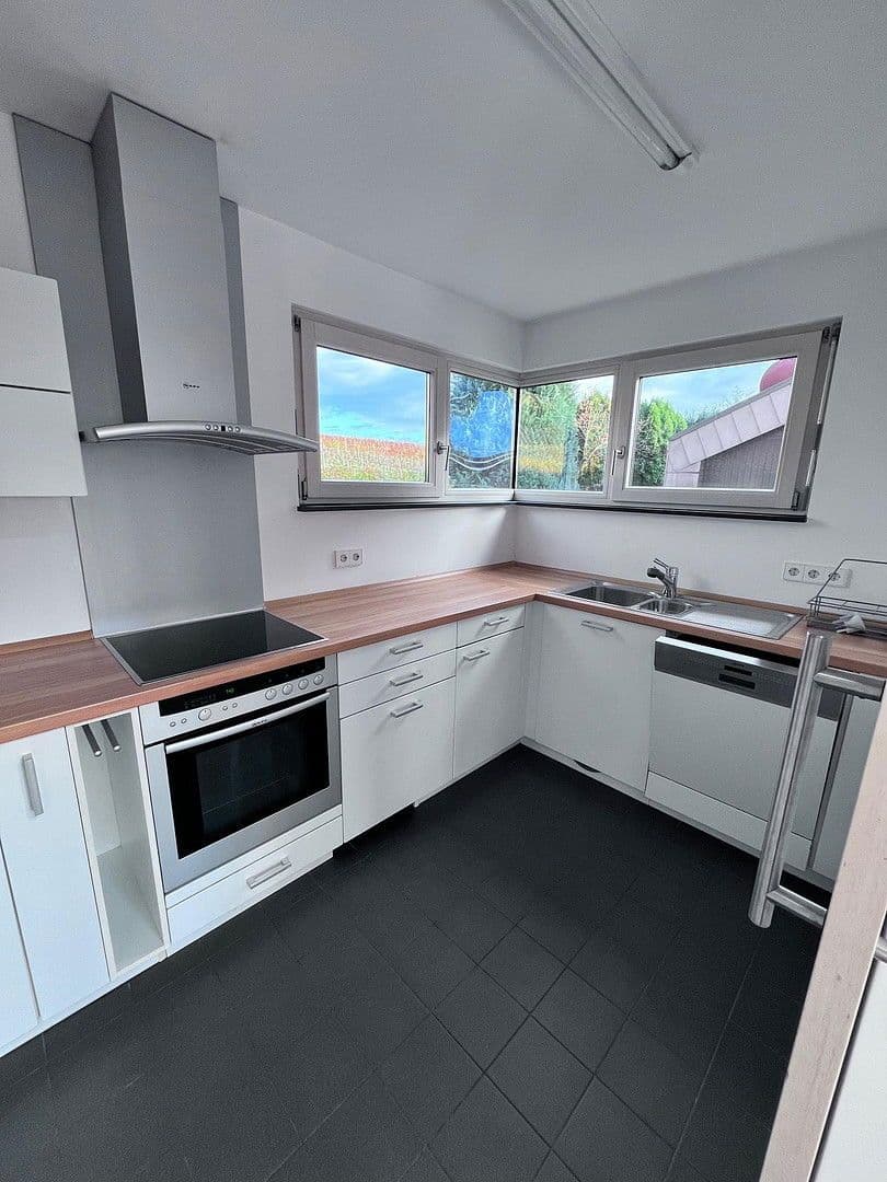 5 bedroom flat to rent, 136 m², Weinstadt, Baden-Württemberg 5 bedroom flat to rent, 136 m², Weinstadt, Baden-Württemberg