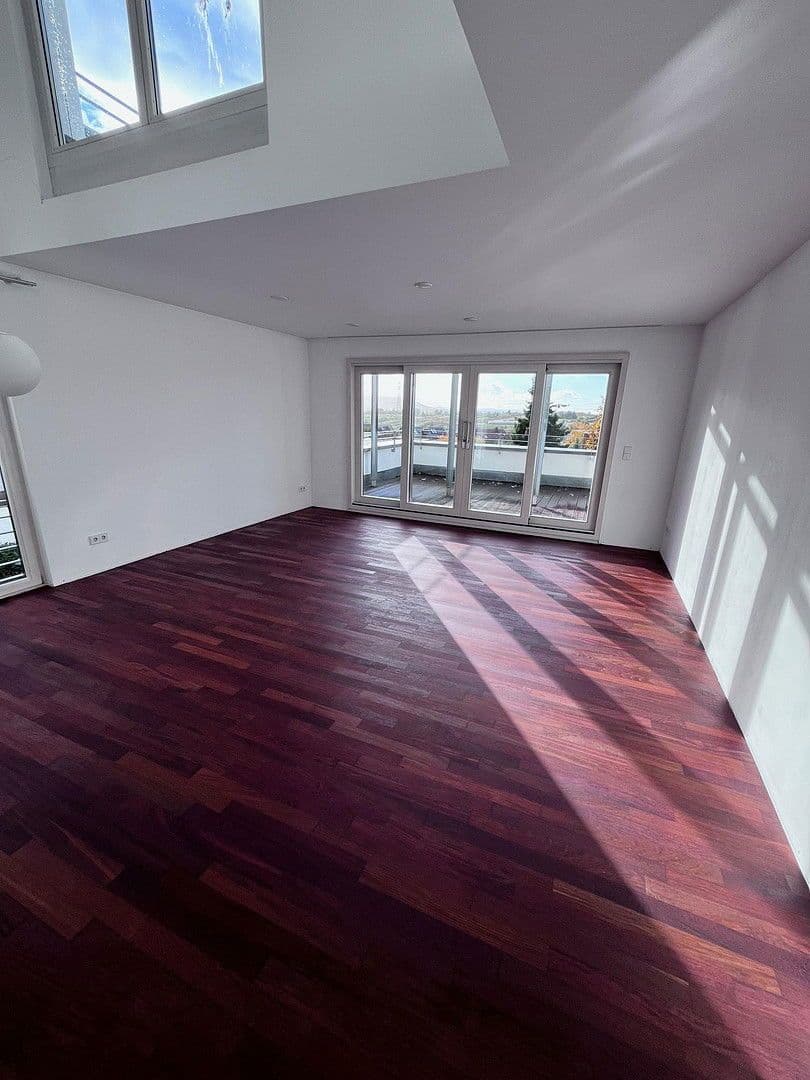 5 bedroom flat to rent, 136 m², Weinstadt, Baden-Württemberg 5 bedroom flat to rent, 136 m², Weinstadt, Baden-Württemberg