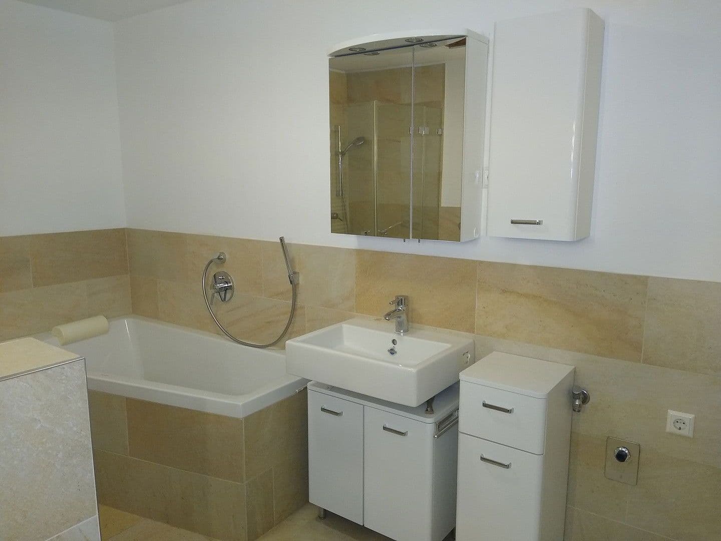 2 bedroom with open-plan kitchen flat to rent, 100 m², Bad Wildbad, Baden-Württemberg 2 bedroom with open-plan kitchen flat to rent, 100 m², Bad Wildbad, Baden-Württemberg