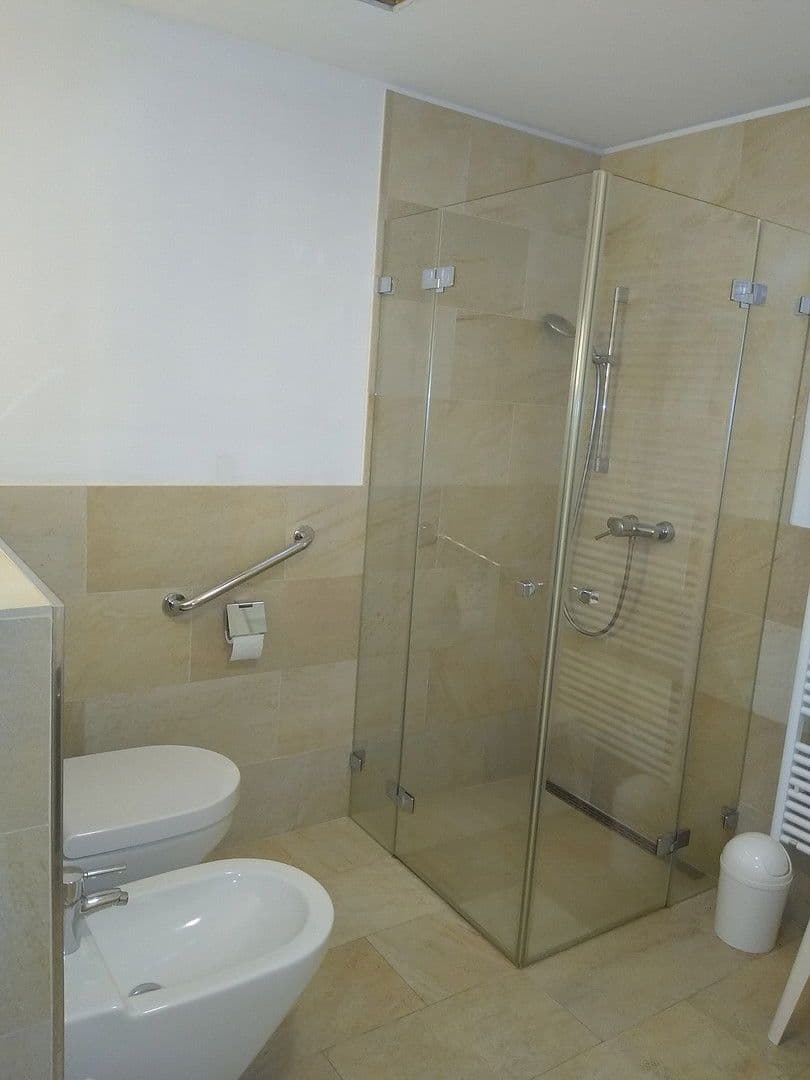 2 bedroom with open-plan kitchen flat to rent, 100 m², Bad Wildbad, Baden-Württemberg 2 bedroom with open-plan kitchen flat to rent, 100 m², Bad Wildbad, Baden-Württemberg