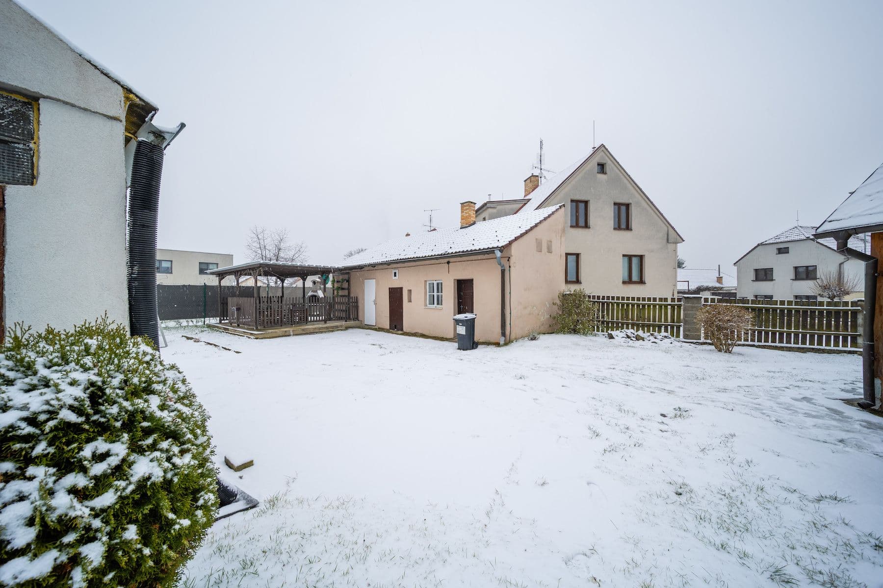 house for sale, 98 m², třída 5. května, Lišov, Jihočeský Region house for sale, 98 m², třída 5. května, Lišov, Jihočeský Region