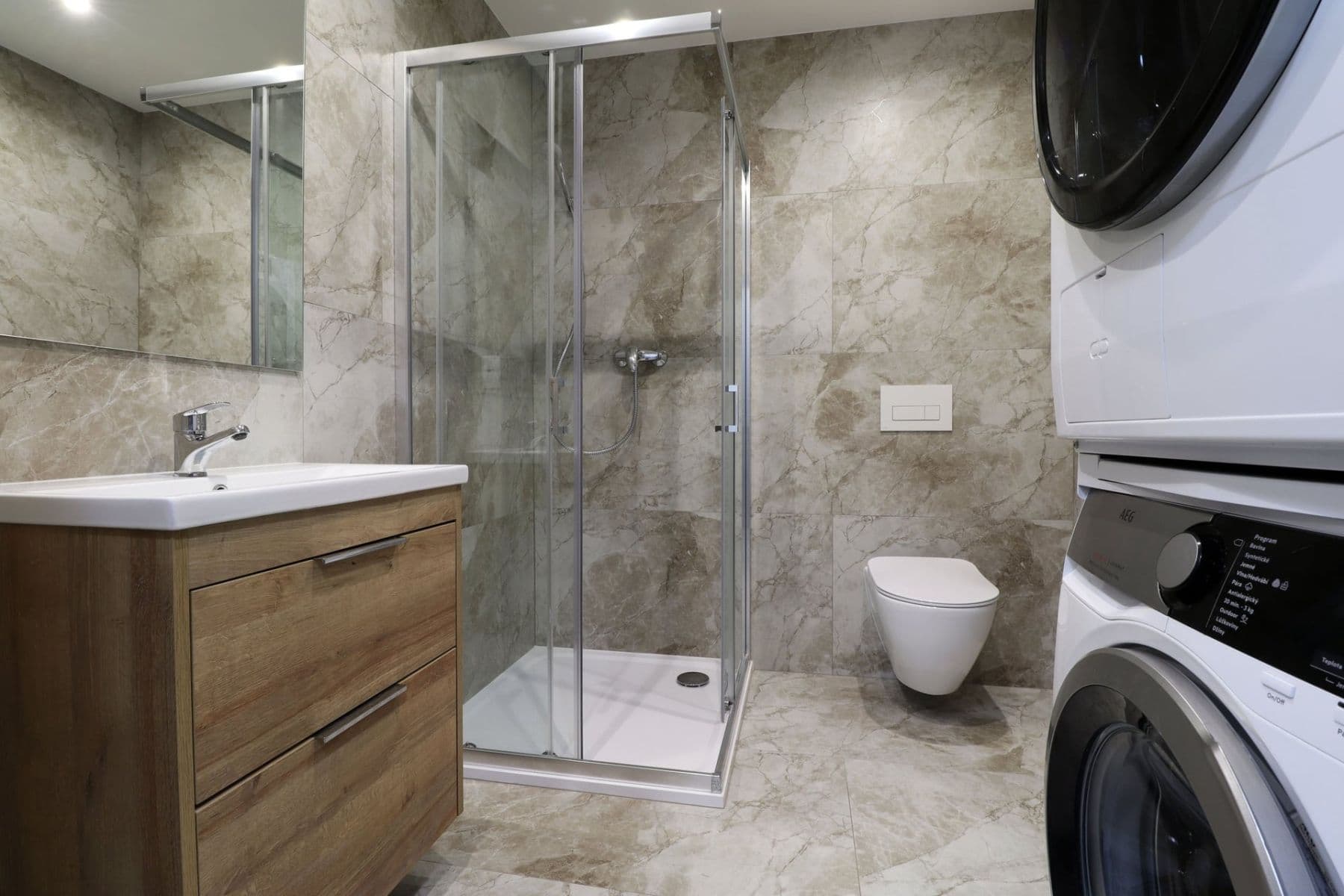 1 bedroom with open-plan kitchen flat to rent, 49 m², Kamenická, Plzeň, Plzeňský Region 1 bedroom with open-plan kitchen flat to rent, 49 m², Kamenická, Plzeň, Plzeňský Region