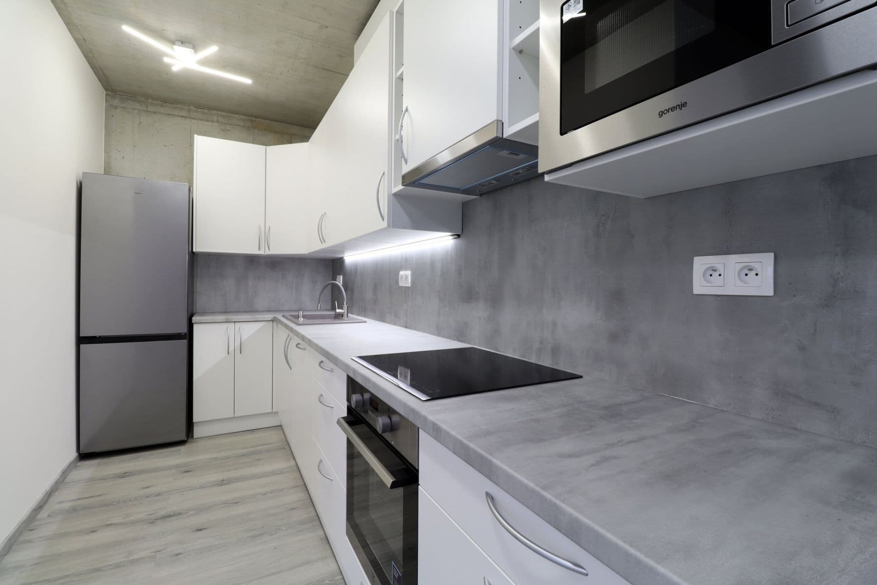 1 bedroom with open-plan kitchen flat to rent, 49 m², Kamenická, Plzeň, Plzeňský Region 1 bedroom with open-plan kitchen flat to rent, 49 m², Kamenická, Plzeň, Plzeňský Region