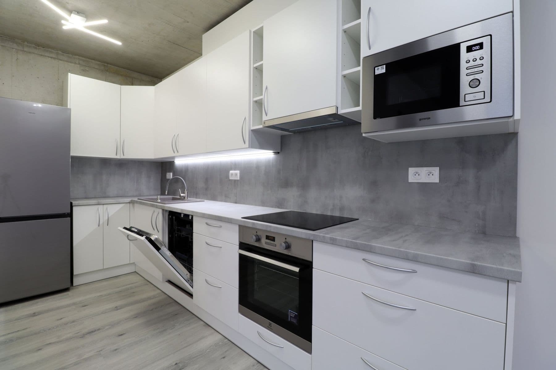 1 bedroom with open-plan kitchen flat to rent, 49 m², Kamenická, Plzeň, Plzeňský Region 1 bedroom with open-plan kitchen flat to rent, 49 m², Kamenická, Plzeň, Plzeňský Region