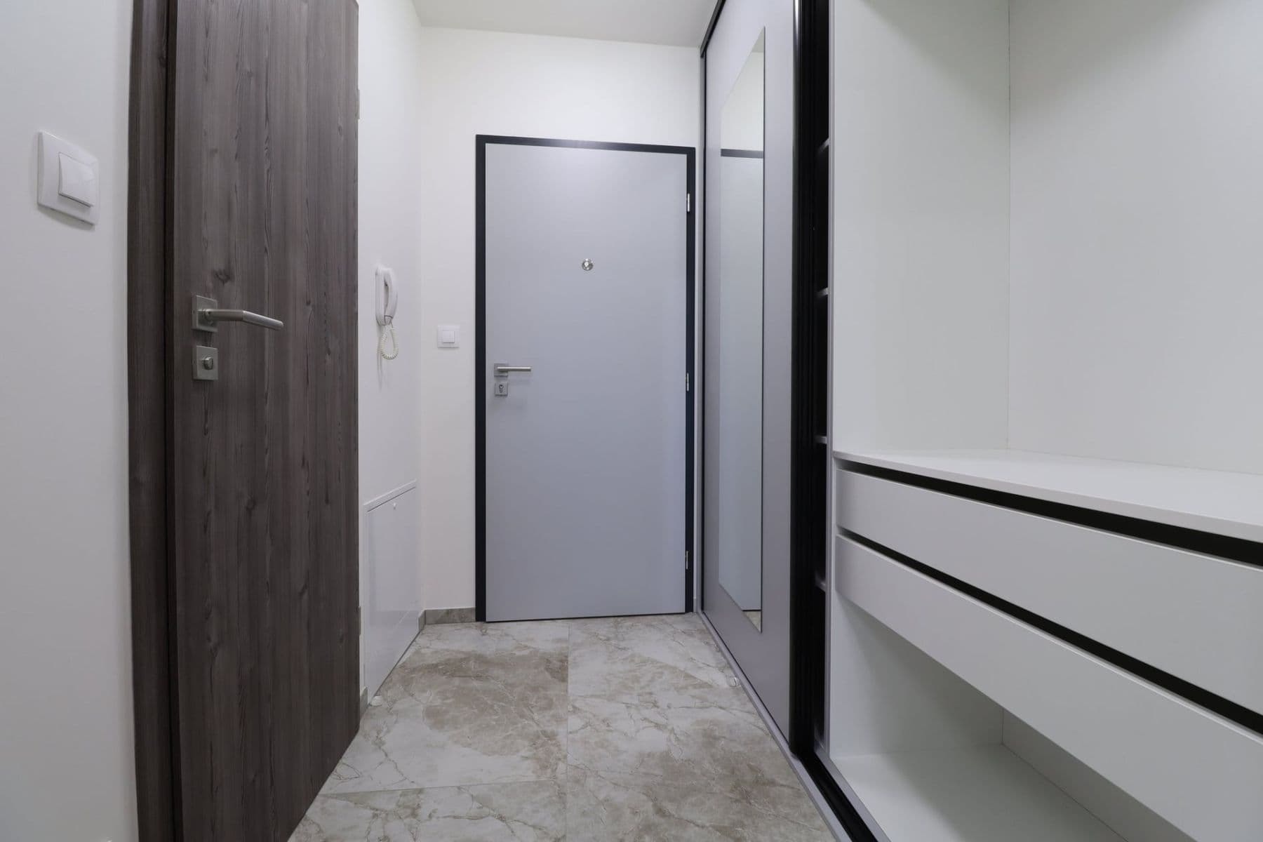 1 bedroom with open-plan kitchen flat to rent, 49 m², Kamenická, Plzeň, Plzeňský Region 1 bedroom with open-plan kitchen flat to rent, 49 m², Kamenická, Plzeň, Plzeňský Region