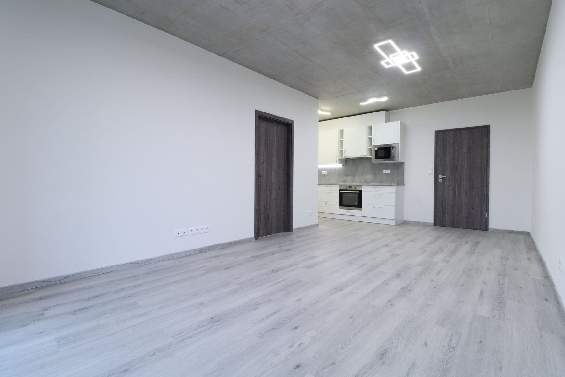 1 bedroom with open-plan kitchen flat to rent, 49 m², Kamenická, Plzeň, Plzeňský Region 1 bedroom with open-plan kitchen flat to rent, 49 m², Kamenická, Plzeň, Plzeňský Region