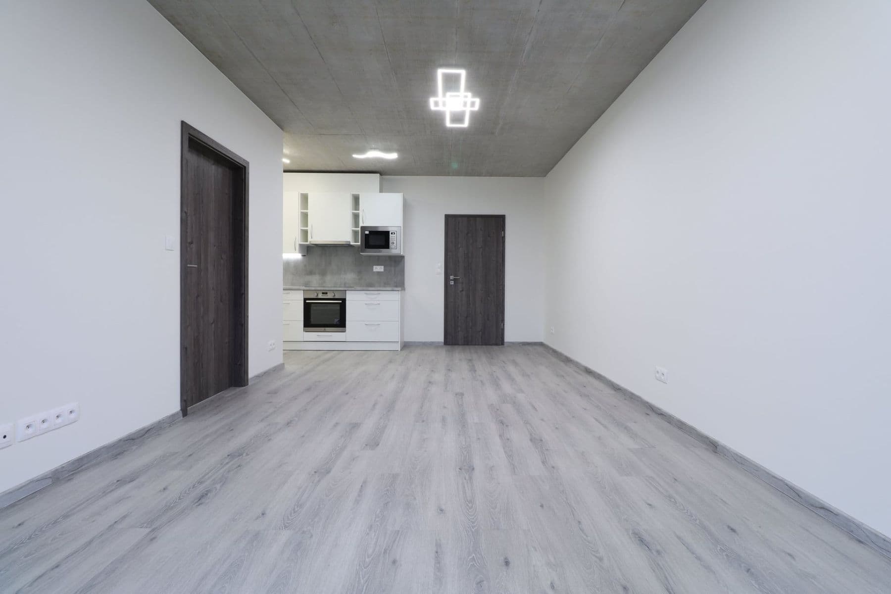 1 bedroom with open-plan kitchen flat to rent, 49 m², Kamenická, Plzeň, Plzeňský Region 1 bedroom with open-plan kitchen flat to rent, 49 m², Kamenická, Plzeň, Plzeňský Region