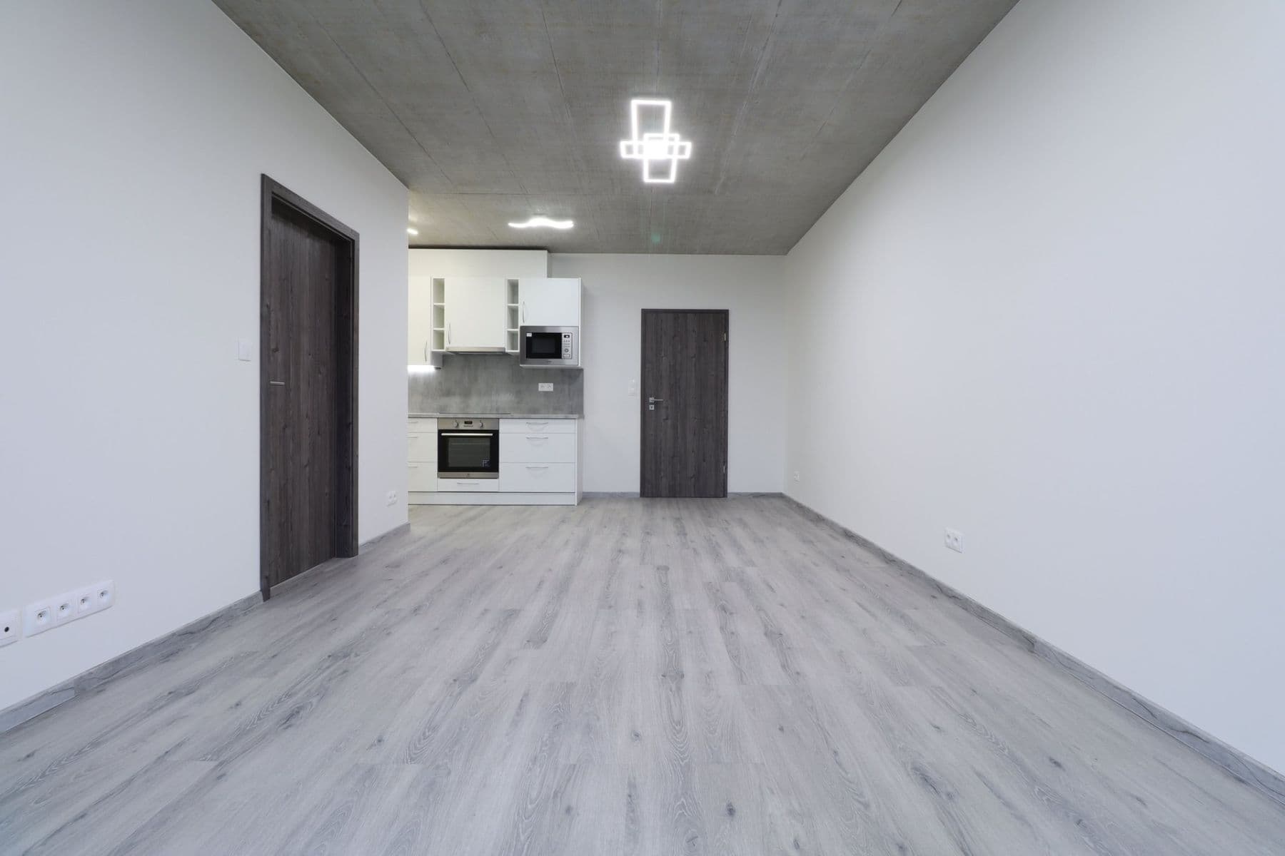 1 bedroom with open-plan kitchen flat to rent, 49 m², Kamenická, Plzeň, Plzeňský Region 1 bedroom with open-plan kitchen flat to rent, 49 m², Kamenická, Plzeň, Plzeňský Region