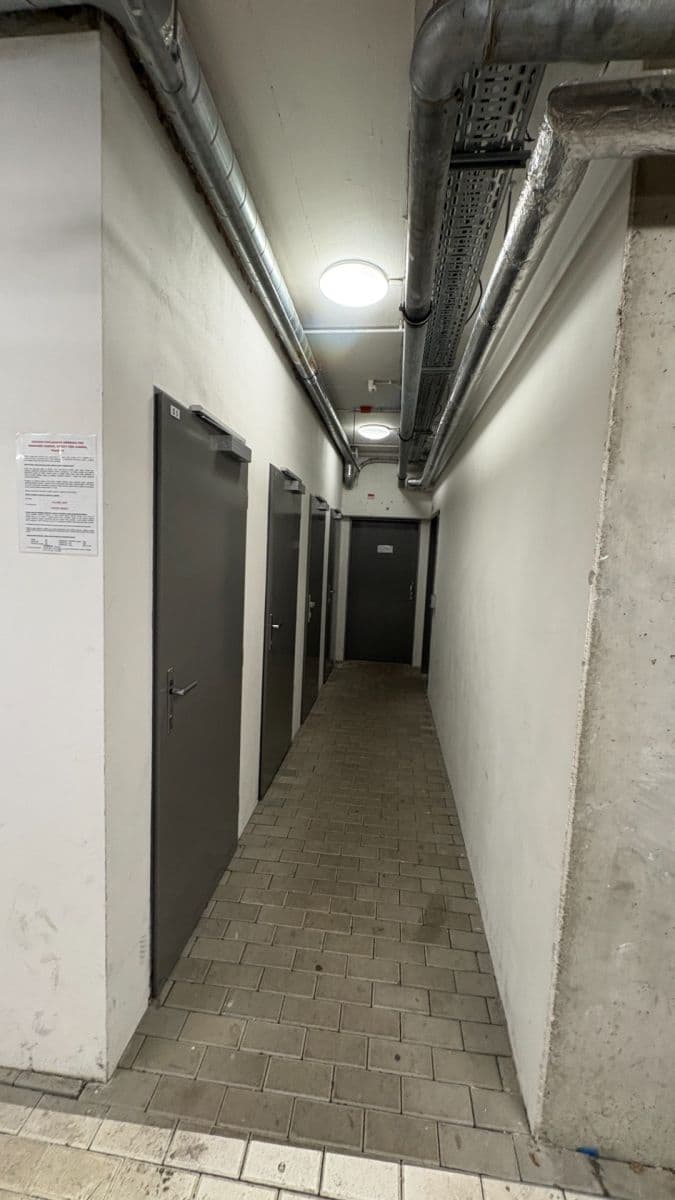 Studio flat to rent, 36 m², V Olšinách, Prague, Prague Studio flat to rent, 36 m², V Olšinách, Prague, Prague