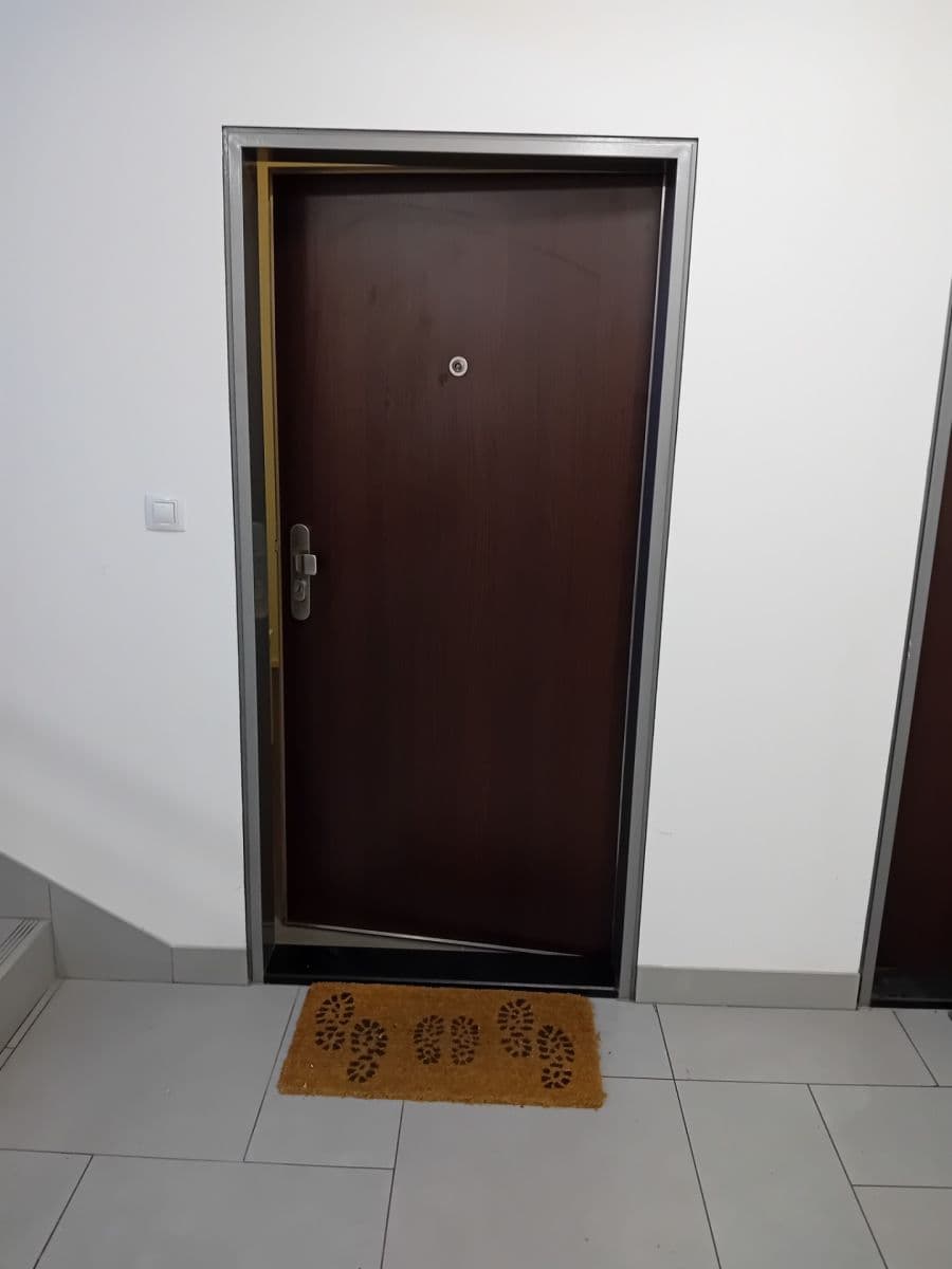 Studio flat to rent, 36 m², V Olšinách, Prague, Prague Studio flat to rent, 36 m², V Olšinách, Prague, Prague